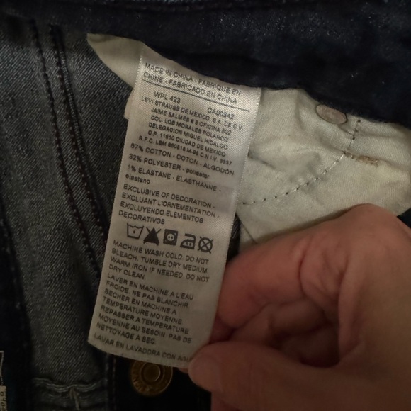 Signature Levi Strauss Gold Mid Rise  Slim Cuffed Jeans - Picture 3 of 6